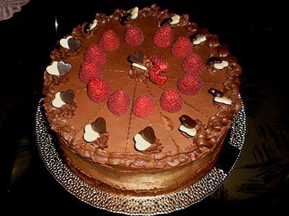Málnás csokoládé mousse torta